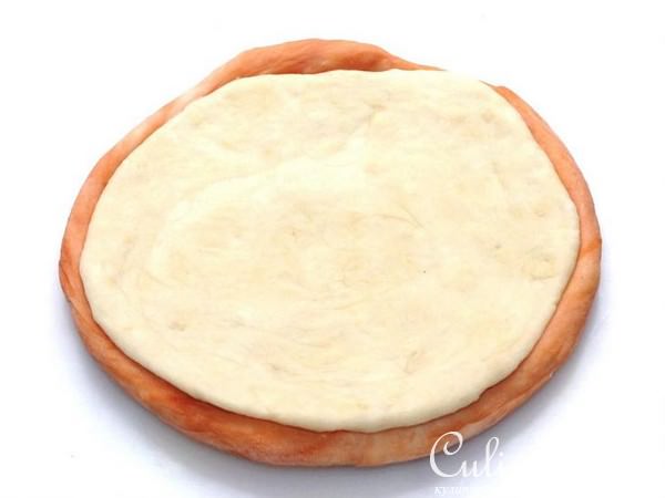 Булочки с чесноком и сыром и пирожки "Динозаврики"