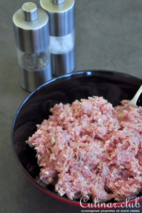 Быстрый мясной пирог в мультиварке