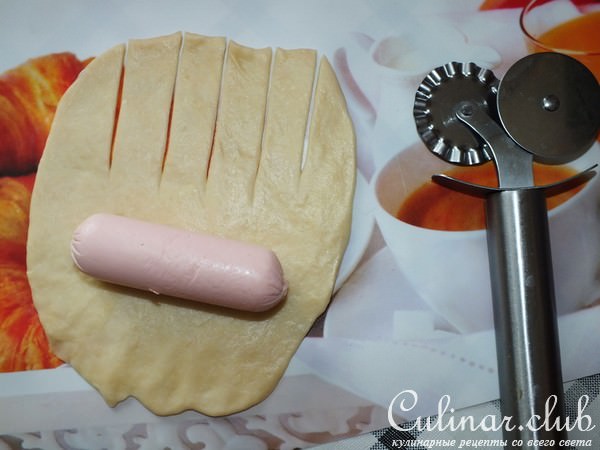 Булочки с сосисками