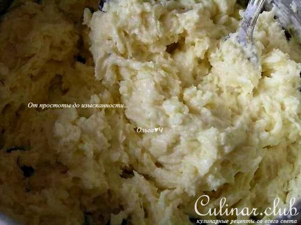 Сырные булочки с маслинами и кунжутом