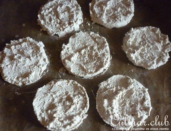 Пиццушки из ростков зелёной гречки.