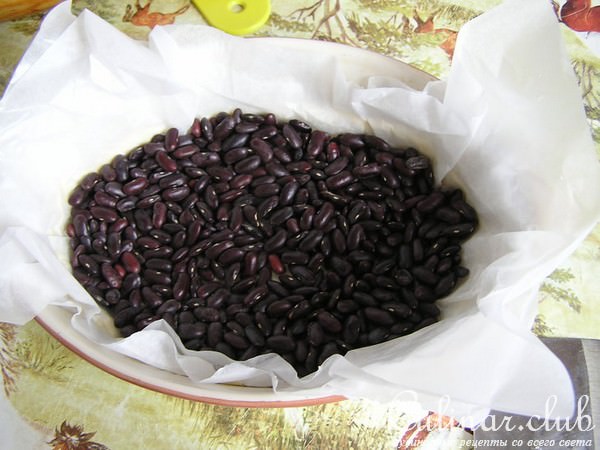 Киш с беконом, кабачком и яблоками.