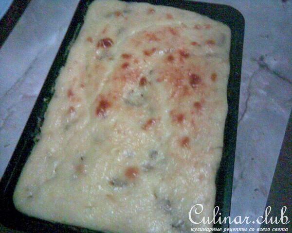 Пирог с шампиньонами и сыром