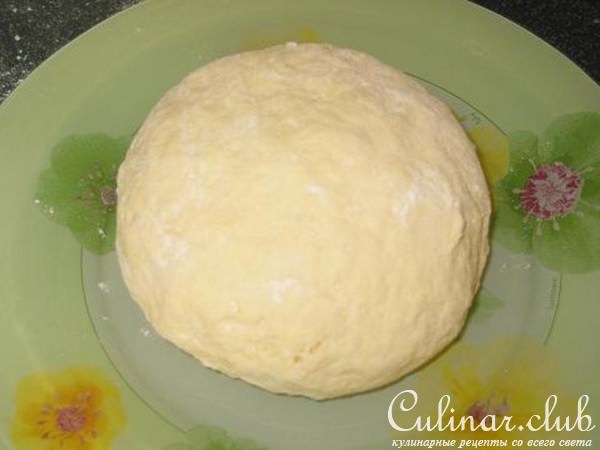 Пирог с красной рыбой и рисом