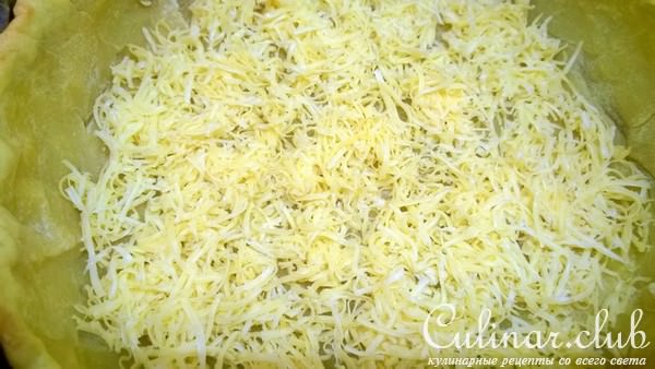 Киш с курицей, перцем и вялеными томатами