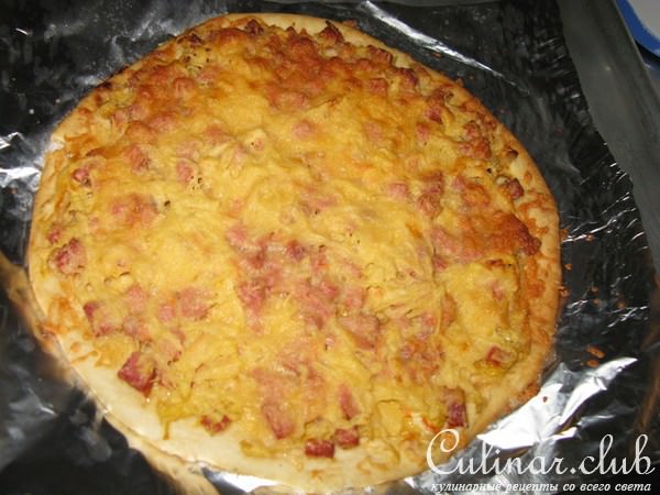 Пицца с квашеной капустой