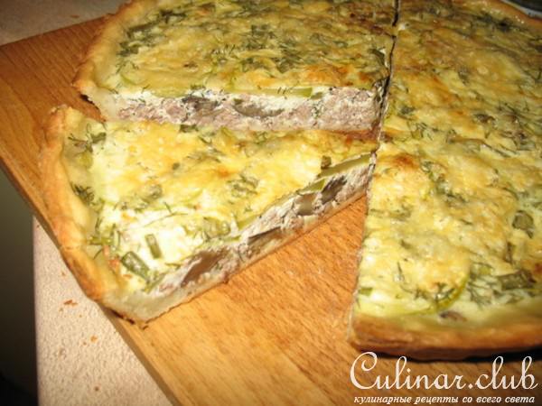 Киш с фаршем и кабачком