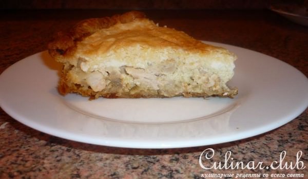 Слоёный пирог с курицей и сыром
