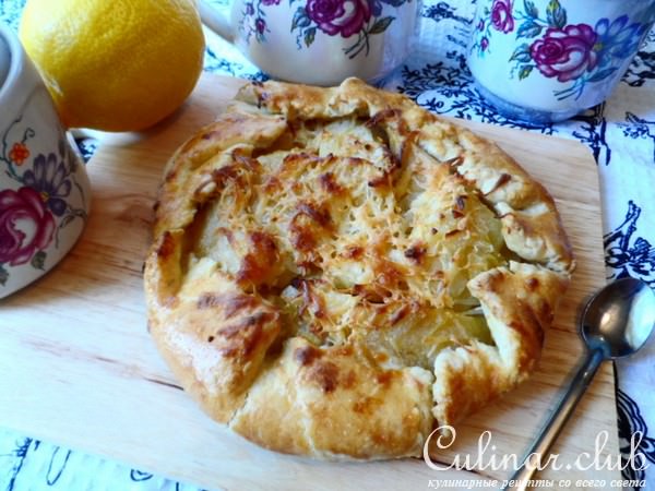 Галета с яблоком и луком.