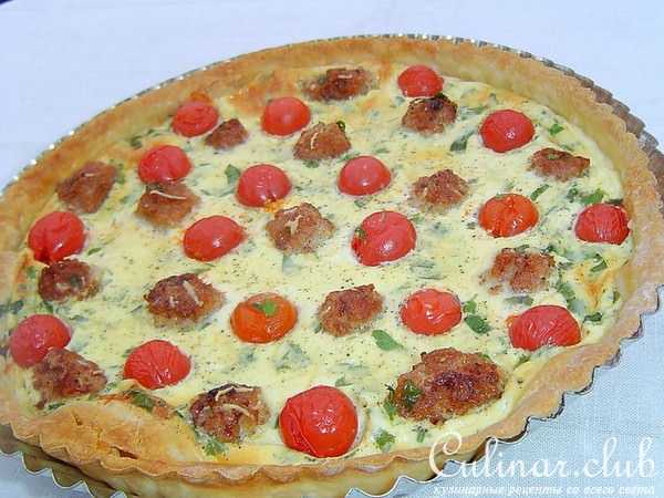 Киш с помидорами черри и мясными шариками