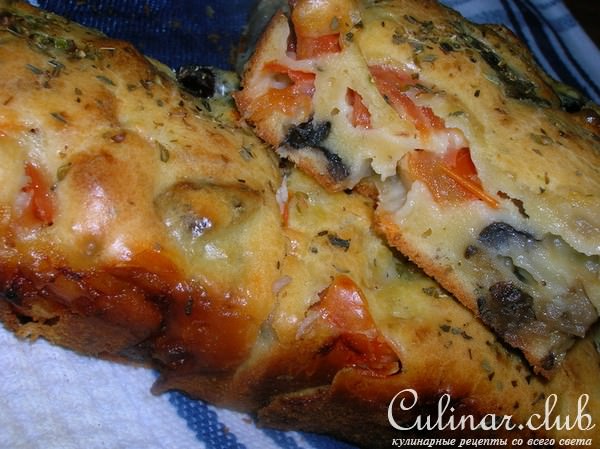 Закусочный кекс с баклажанами и помидорами