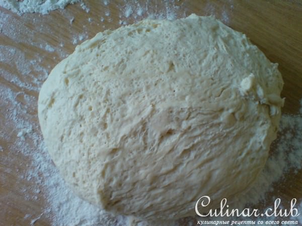 Пирог с шампиньонами,луком и сыром