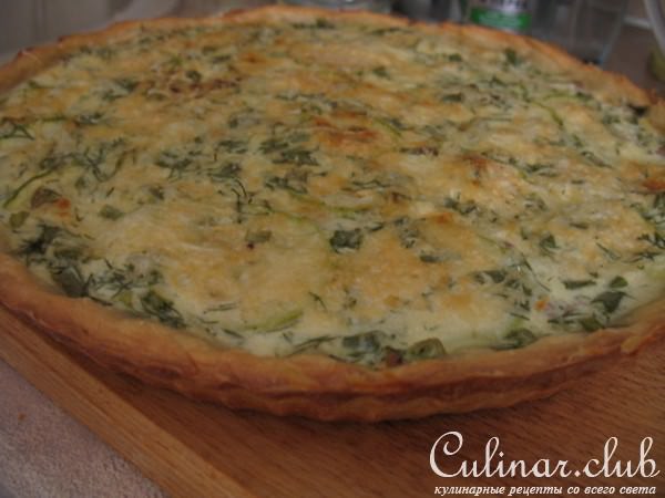 Киш с фаршем и кабачком