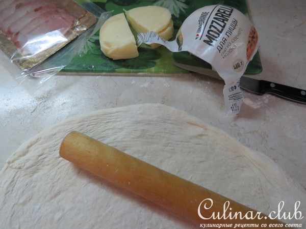 Закрытая пицца-вулкан «Stromboli»