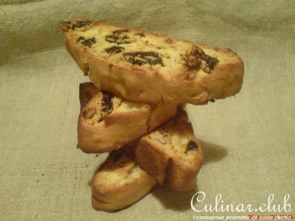 Бискотти с грецкими орехами и черносливом