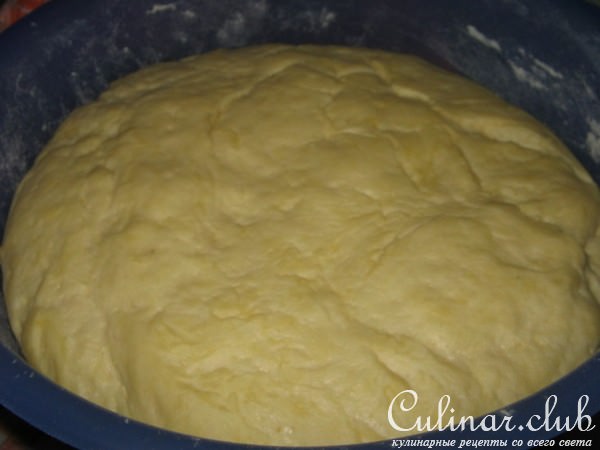 Пирожки с яблоками и печенье из хрущевского теста.