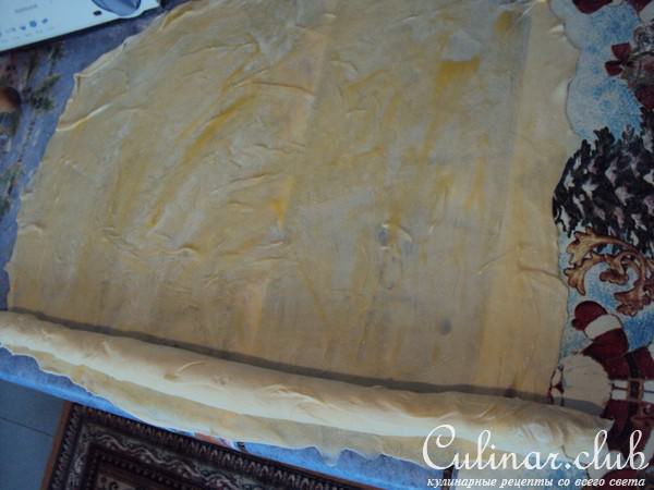 Слоеная самса со шпинатом и сыром