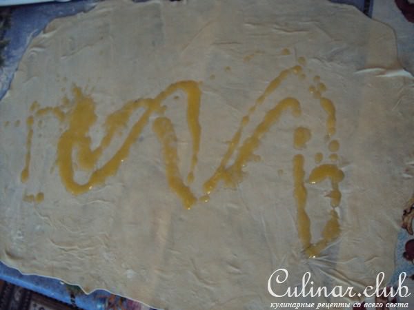 Слоеная самса со шпинатом и сыром