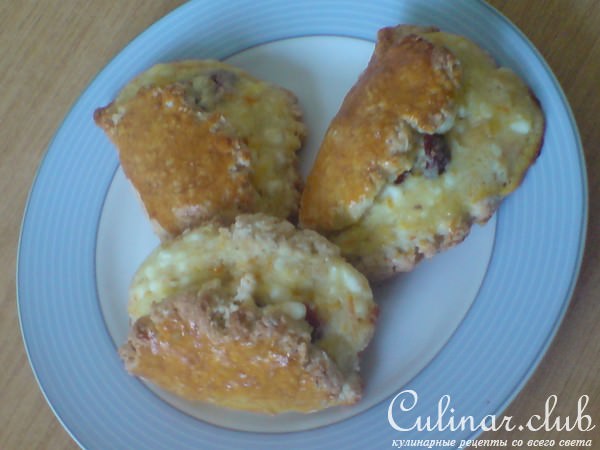 Сочни овсяные с сушенной клюквой и творогом