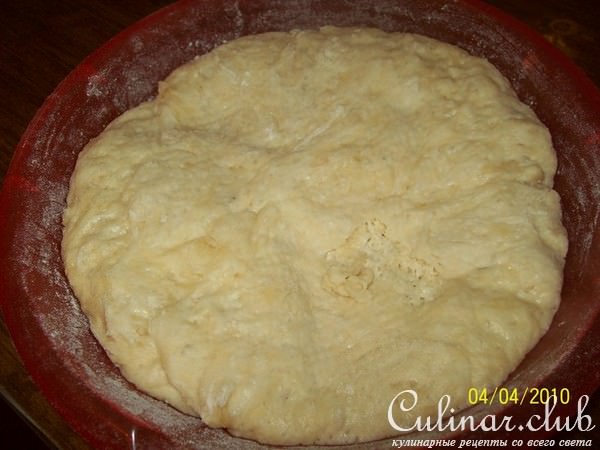 Разрезной рулет и булочки