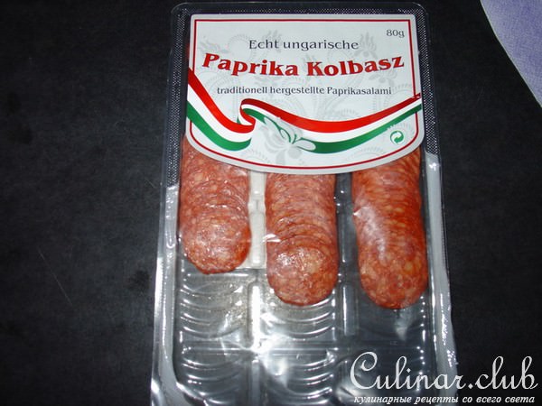 „Закусочная гусеничка“. Булочки с ливерной колбаской.
