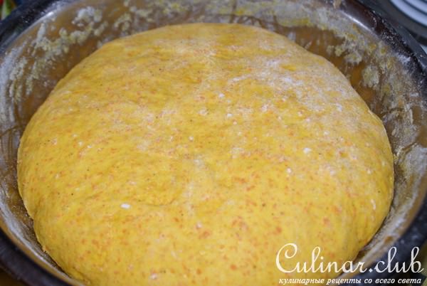 Тыквенные булочки с яблоками в карамельной заливке