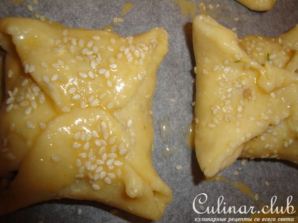Конвертики из сырного теста