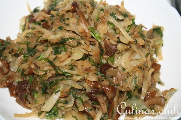 Цельнозерновые пирожки с капустой и грибами