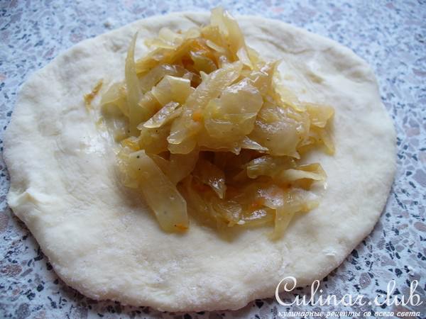 Пирожки печёные с капустой ( мой вариант)