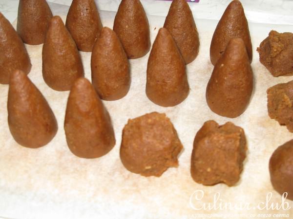 Мини пирожные крошковые "КОНУСИКИ" (да с коньячком... :-) )