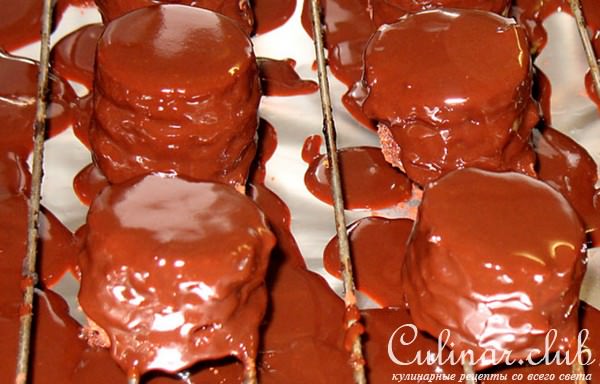 Шоколадно-вишнёвые Petit Fours (Пти Фур)
