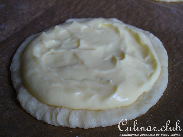 Пирожное с черникой