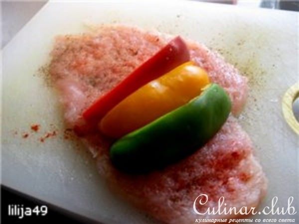 Рулетики из куриной грудки "Светофор"