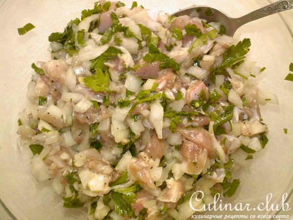 Слоеные пирожки с мясом