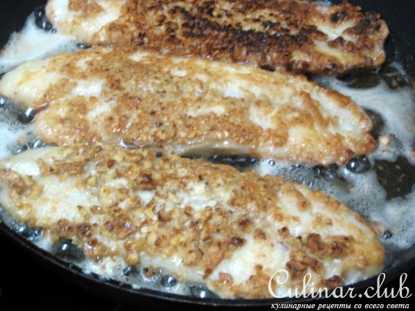 Морской язык в ореховой панировке