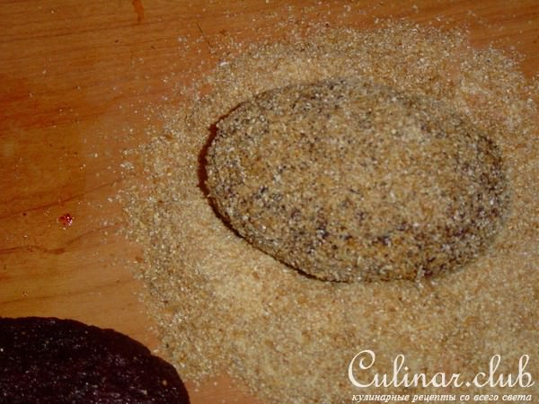 Свекольные котлетки с манкой