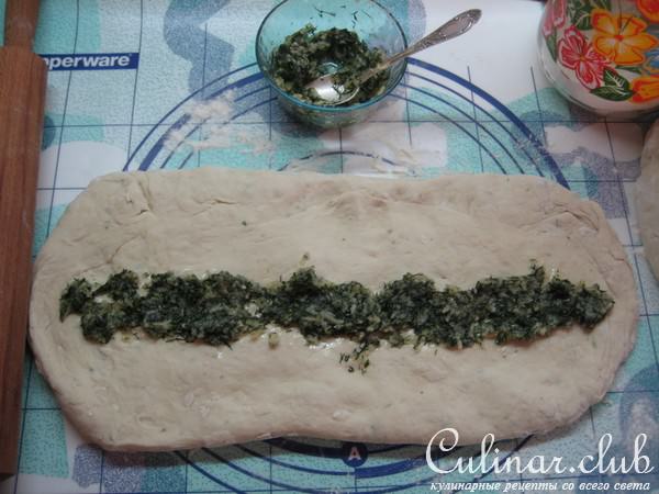 Фокачча с чесноком и укропом