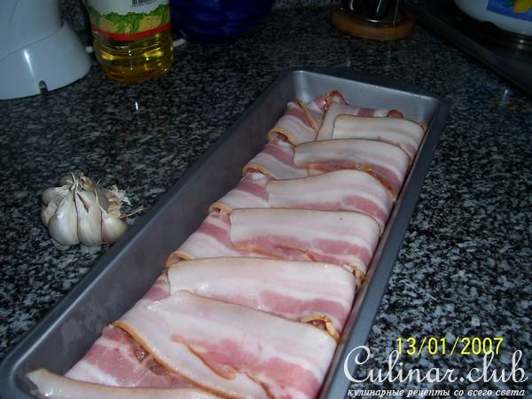 мясо в беконе