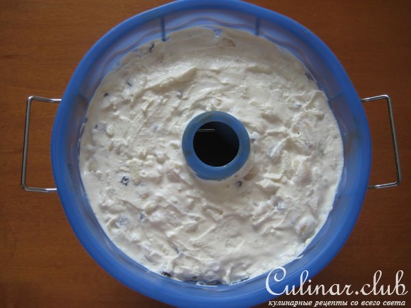Творожная запеканка с яблоком и макаронами.