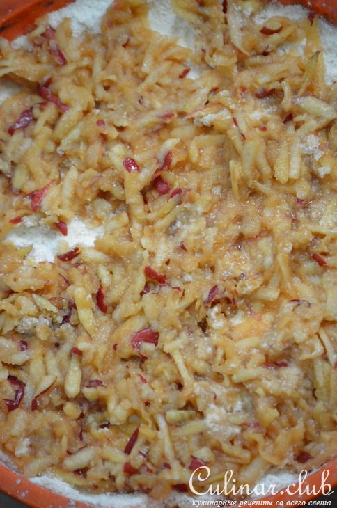 Запеканка манная с яблоками