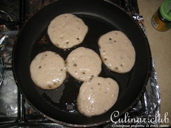 Оладушки с орехами и лимоном постные