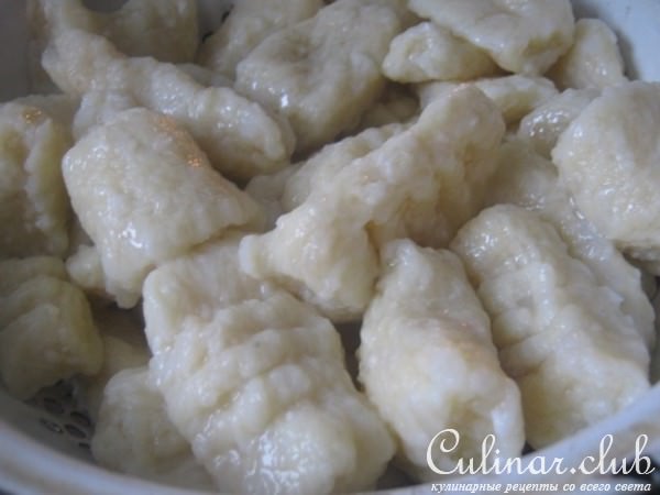 Картофельно-сырные ньокки,жаренные в растительном масле с чили