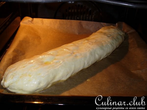 Рулет с фаршем и кабачком