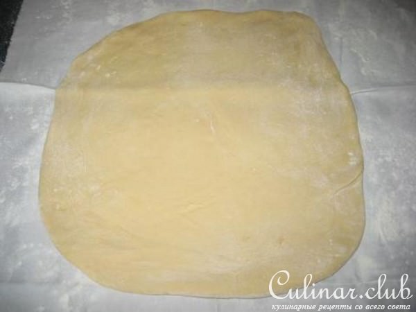 Вишневый штрудель из вытяжного теста