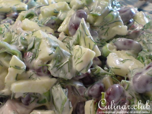 Салат с селёдкой,яблоком и фасолью