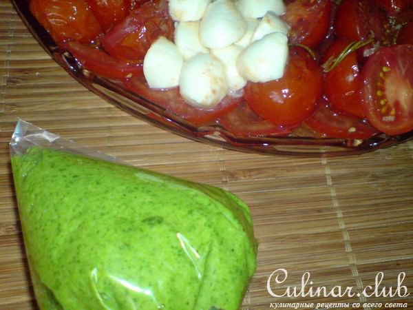 "Рождественский венок" ……..из салата "Caprese "