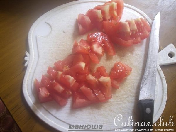 Салат из помидор с брынзой