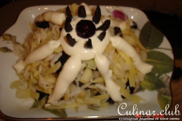 Салат с маслинами и сыром