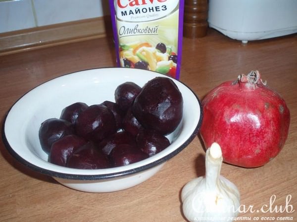 Гранатовый салат легкий
