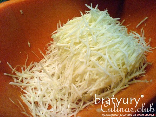 Салат из кольраби на редкость вкусный